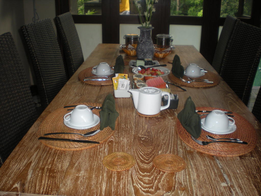 Harum Sari Ubud Private Villa Экстерьер фото